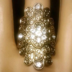 Vintage Antique Style Elegant Rhinestones Ring
